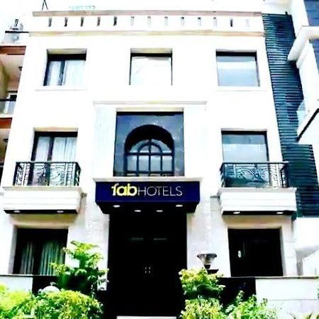 Hotel Good Will Residency - Cyber City คูร์เคาน์ ภายนอก รูปภาพ