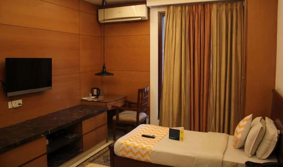 Hotel Good Will Residency - Cyber City คูร์เคาน์ ภายนอก รูปภาพ