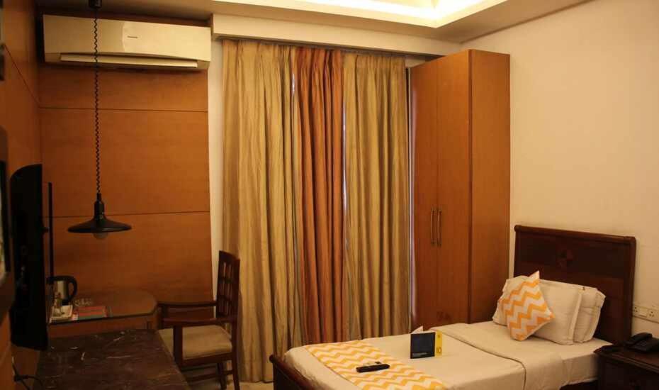 Hotel Good Will Residency - Cyber City คูร์เคาน์ ภายนอก รูปภาพ