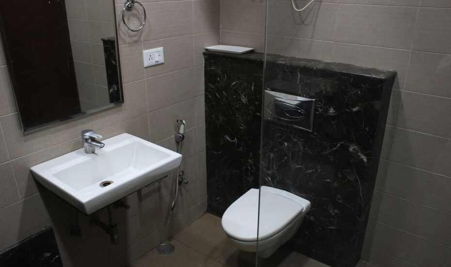Hotel Good Will Residency - Cyber City คูร์เคาน์ ภายนอก รูปภาพ