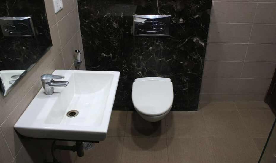 Hotel Good Will Residency - Cyber City คูร์เคาน์ ภายนอก รูปภาพ